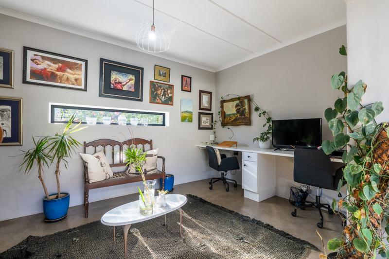 4 Bedroom Property for Sale in Linkside Western Cape